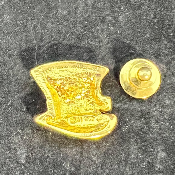 Vintage Avon Gold Tone & Green Enamel Clover St Patrick's Hat Lapel Pin (3220) - Picture 3 of 3